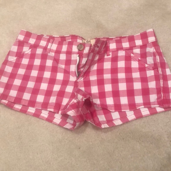 Pink gingham shorts - Picture 1 of 3
